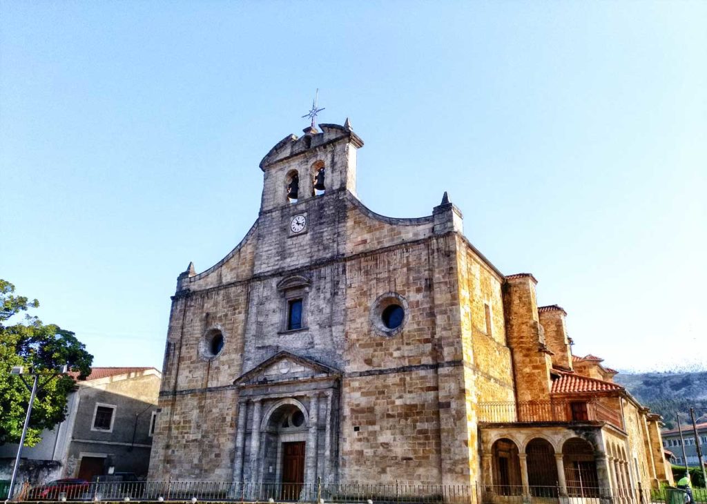 Iglesia Ampuero Frontal